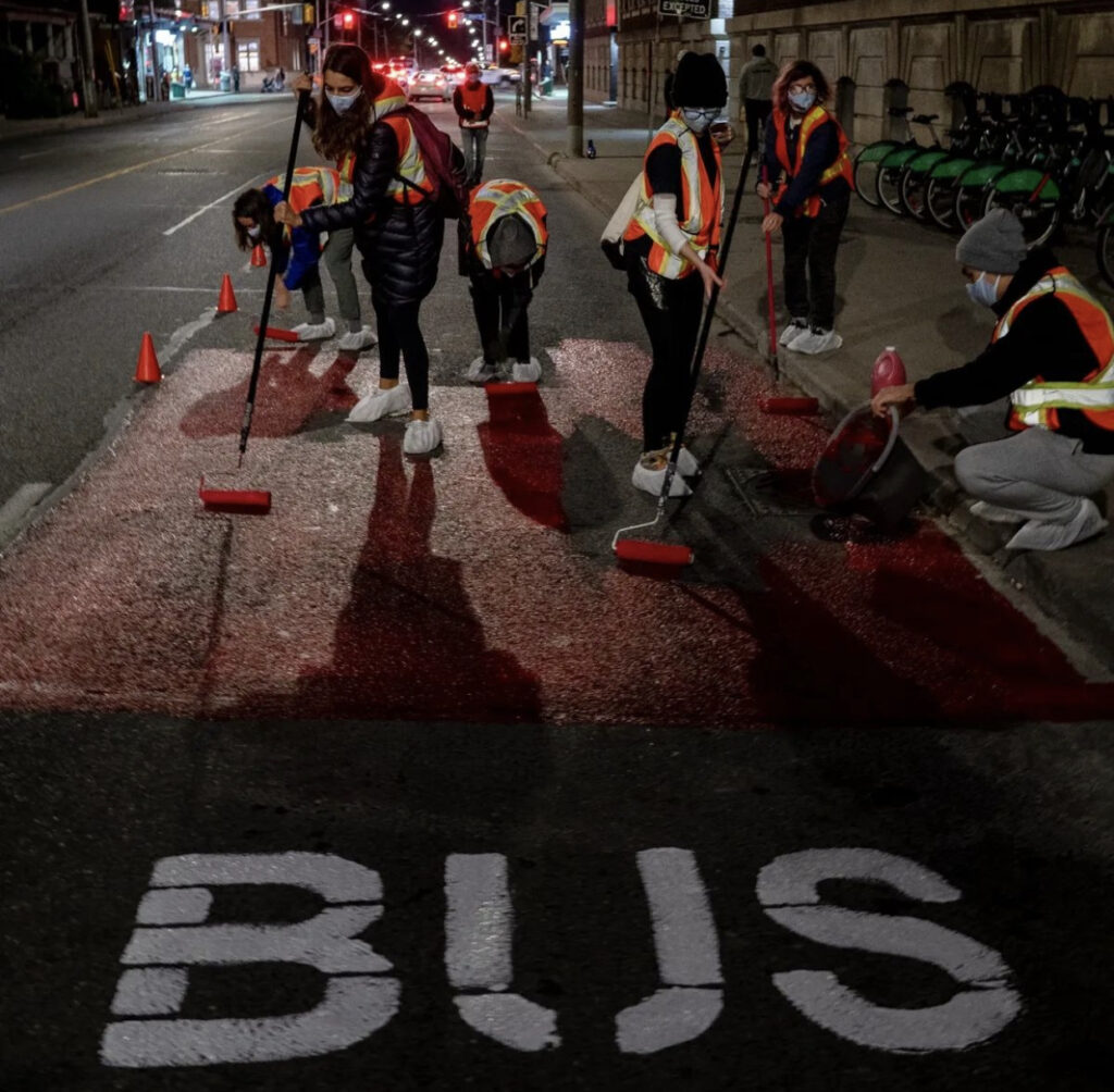 TTCriders create BUS LANES on Dufferin